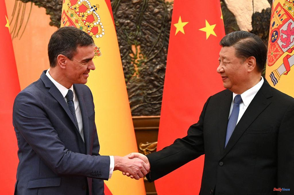 Foreign The squatting of houses in Spain goes viral in China while Sánchez's visit goes unnoticed