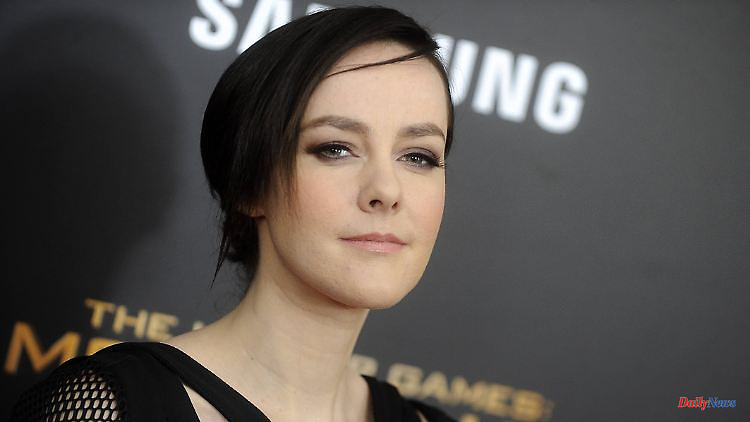 Emotional Instagram post: Jena Malone on abuse during "Tribute" shoot