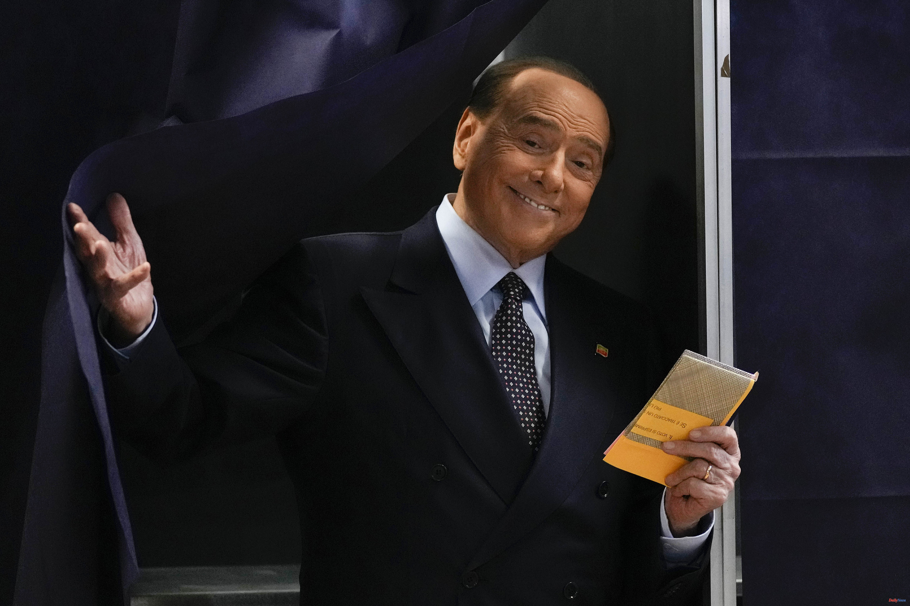 Italy Berlusconi remains stable and would have asked to return home