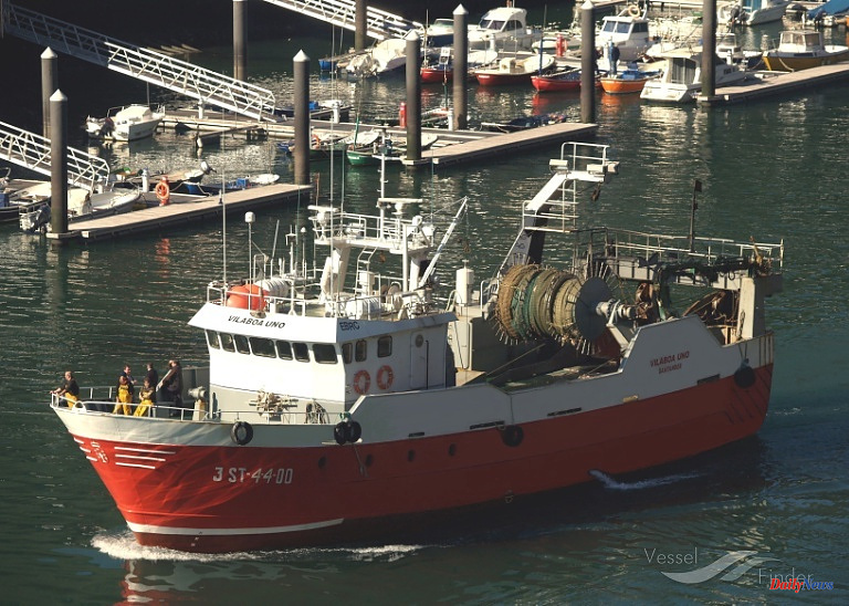 Cantabria Two dead and one missing after the sinking of a fishing boat off the Cantabrian coast