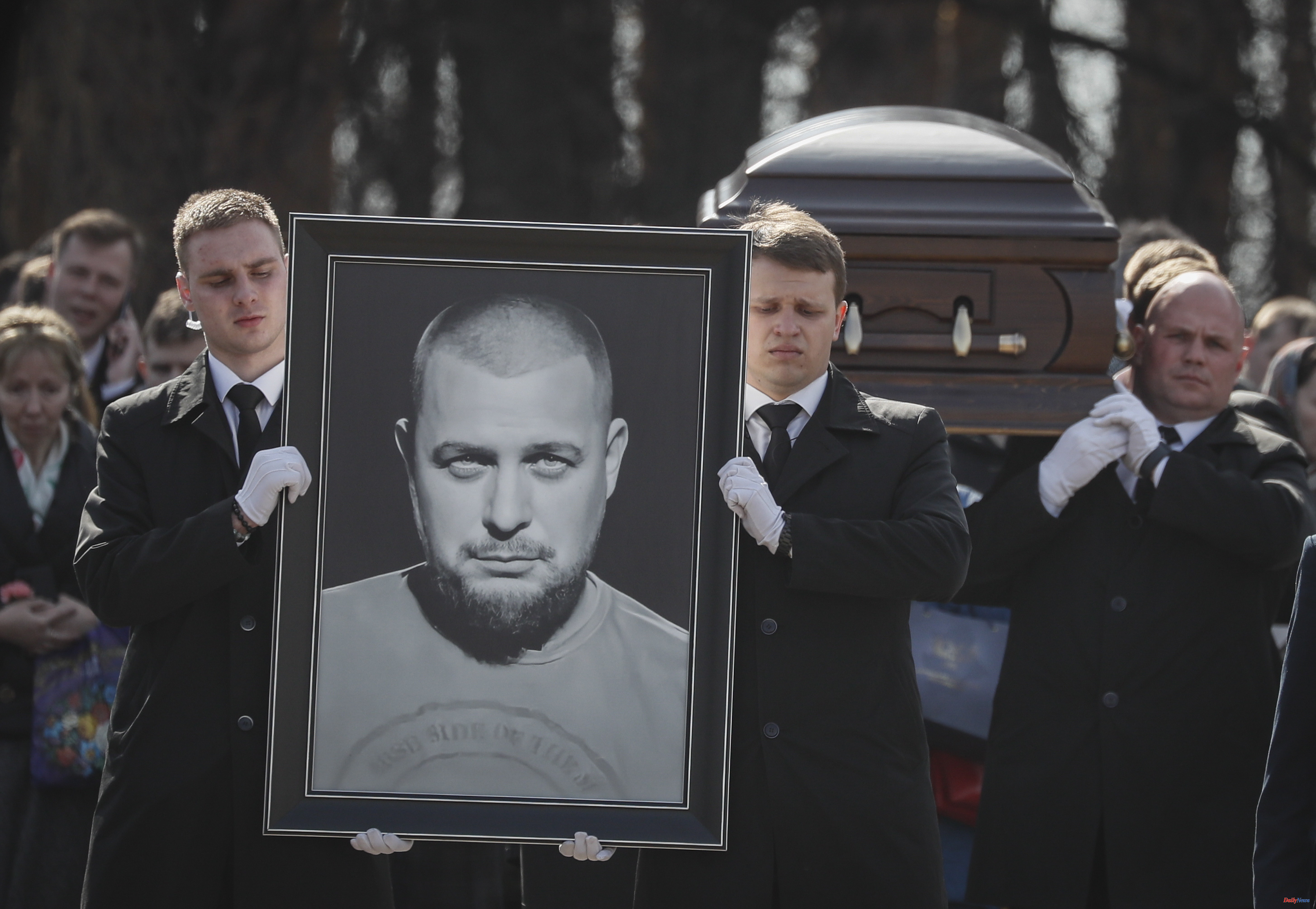 Ukraine-Russia War Hundreds of people, including the head of the Wagner group, bid farewell to the blogger killed in an attack in Saint Petersburg