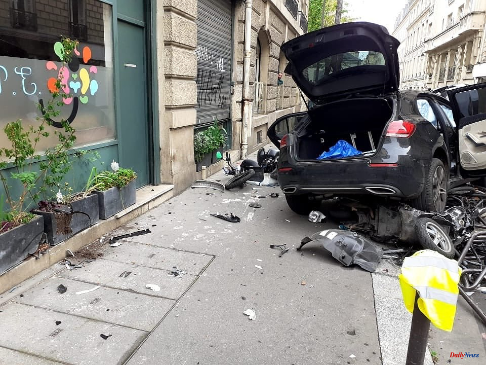 France The son of French far-right politician Zemmour causes a serious accident while driving drunk