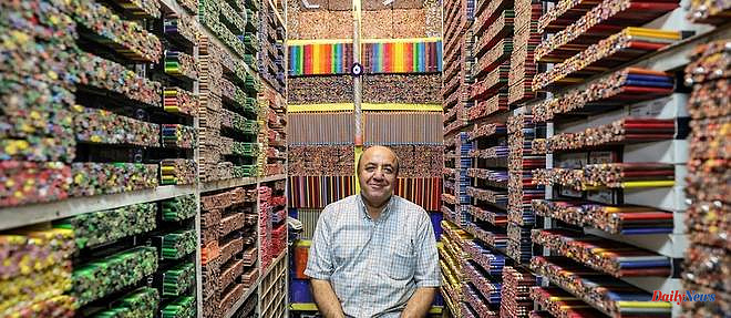 In the bazaar of Tehran, a life celebrating colored pencils