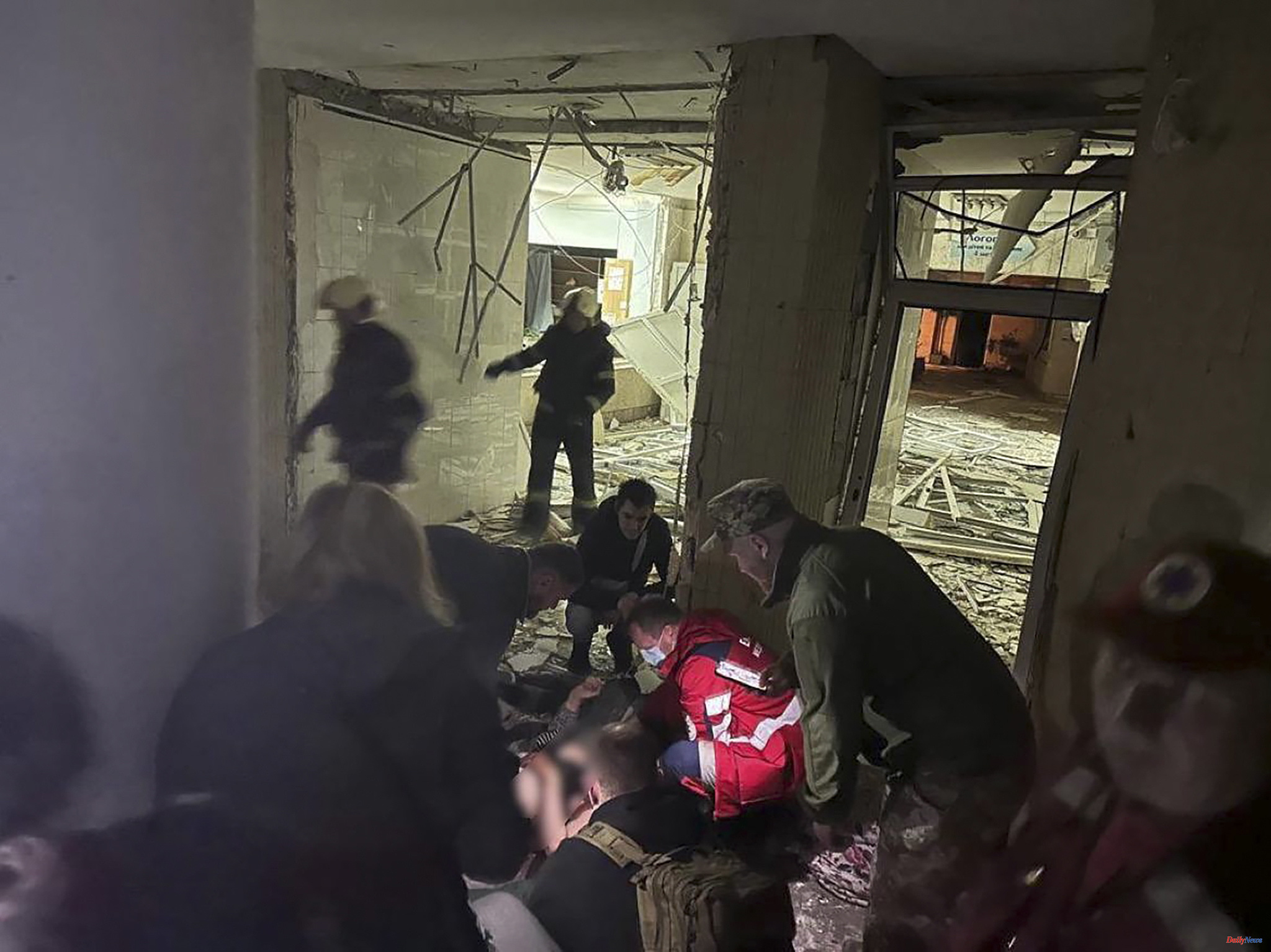 War in Ukraine A new Russian attack on kyiv leaves at least three dead, including a child