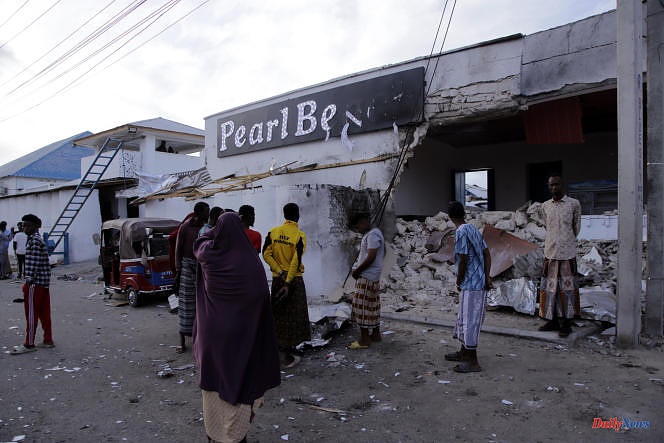 Somalia: Six civilians and three policemen killed in Mogadishu hotel attack