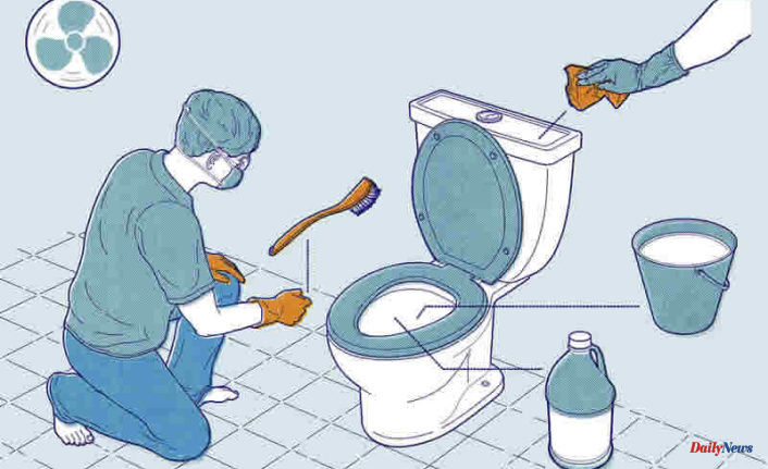 How to Keep the Toilet Clean Between Cleanings