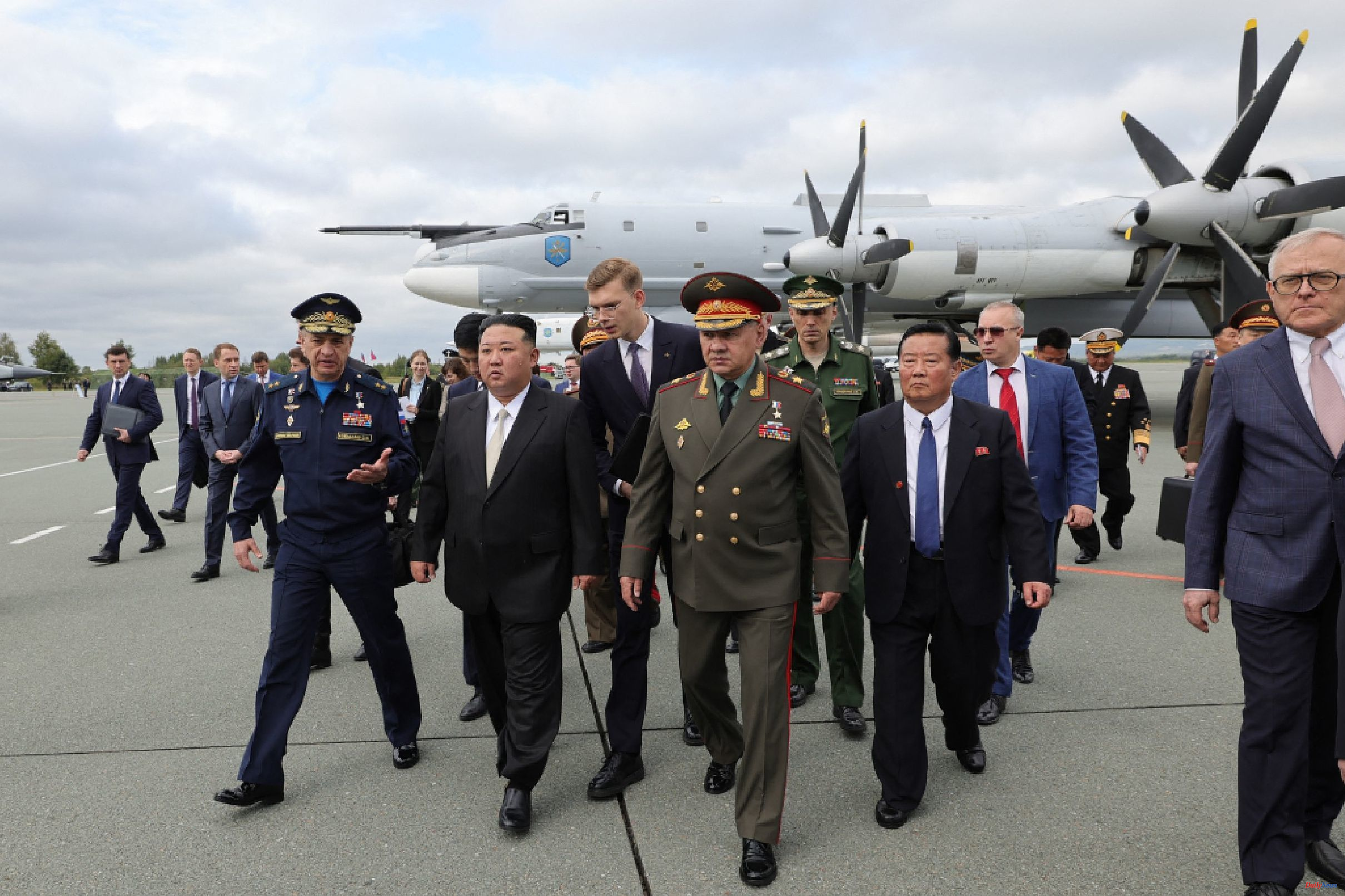 Russia - North Korea Russian Defense Minister shows Kim Jong-un strategic nuclear aircraft and Kinzhal hypersonic missiles