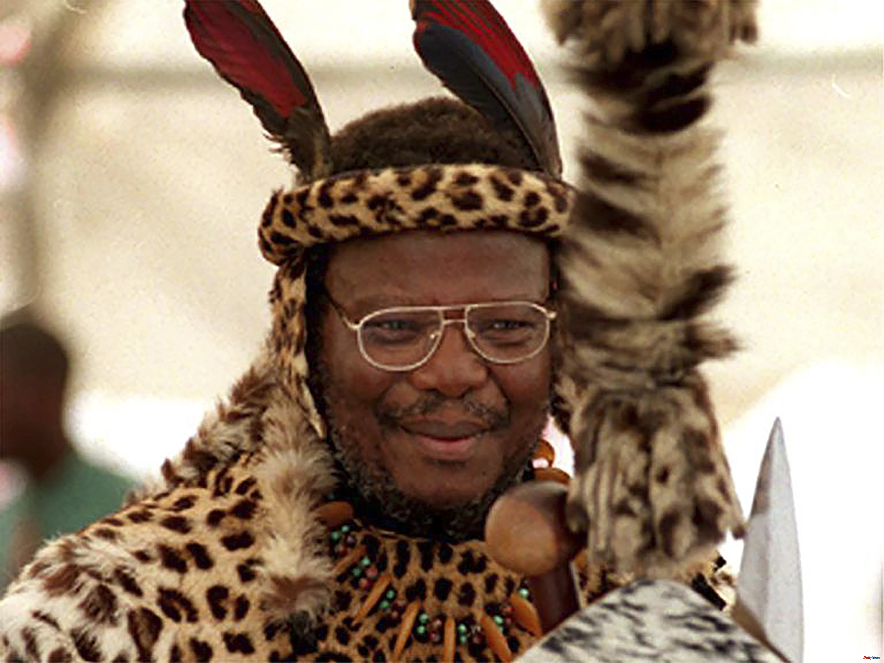 Africa Mangosuthu Buthelezi, the controversial prime minister of the Zulu kingdom in South Africa, dies