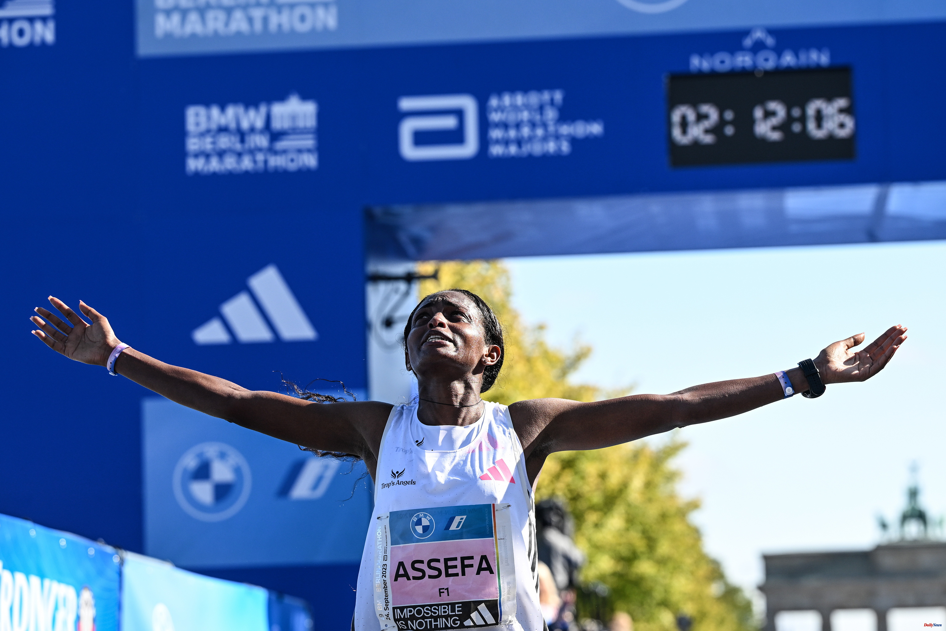 Berlin Assefa destroys the women's marathon world record with a reduction of more than two minutes