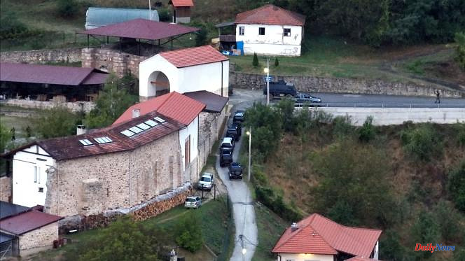 Kosovo: police regained control of a monastery where men had taken refuge after the murder of a police officer