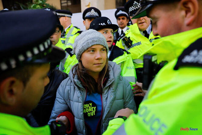 Greta Thunberg arrested in London during a demonstration
