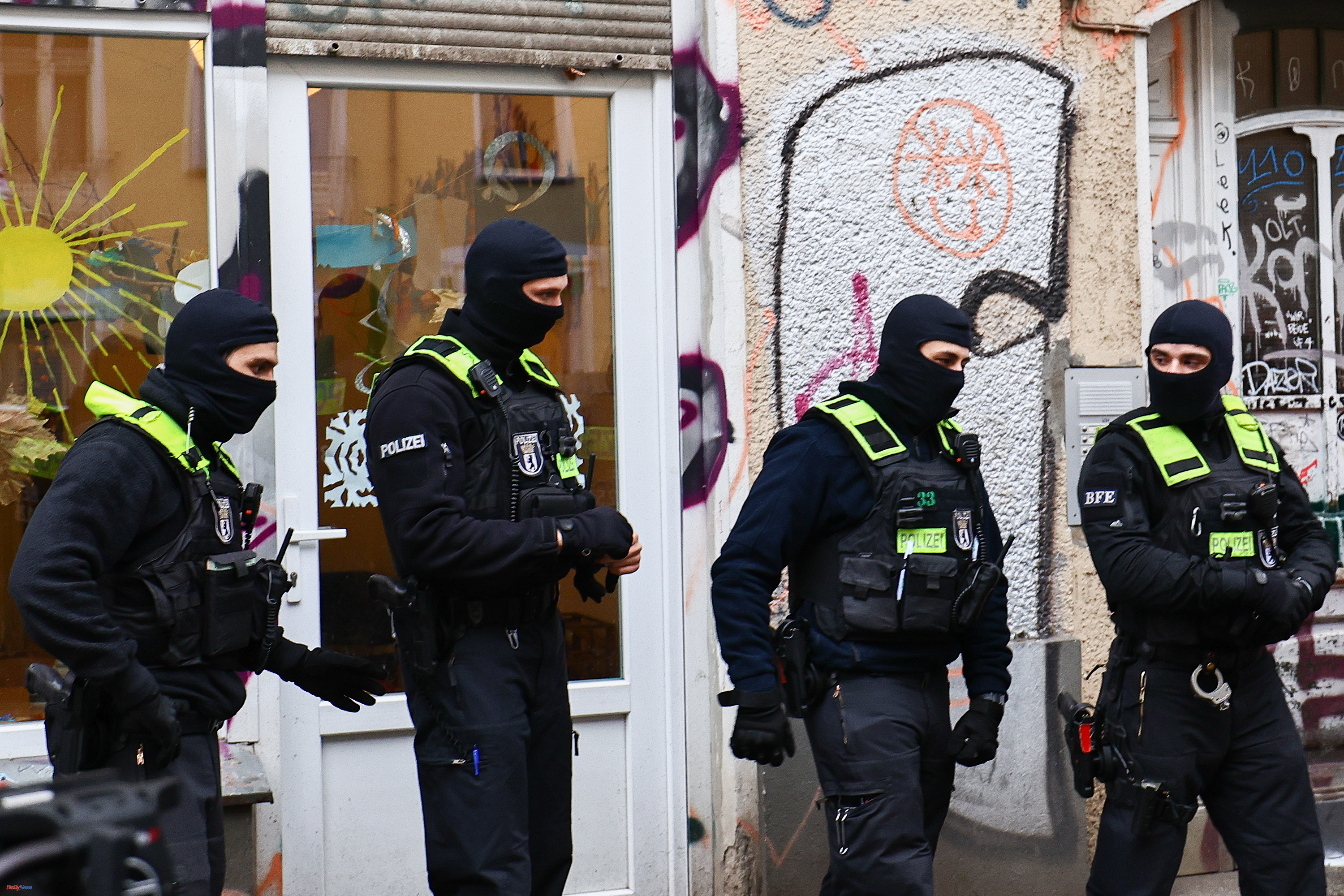 Terrorism Two teenagers arrested in Germany who were planning jihadist attacks against a street market or a synagogue