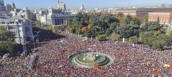 Large demonstration in Spain against the amnesty of Catalan separatists