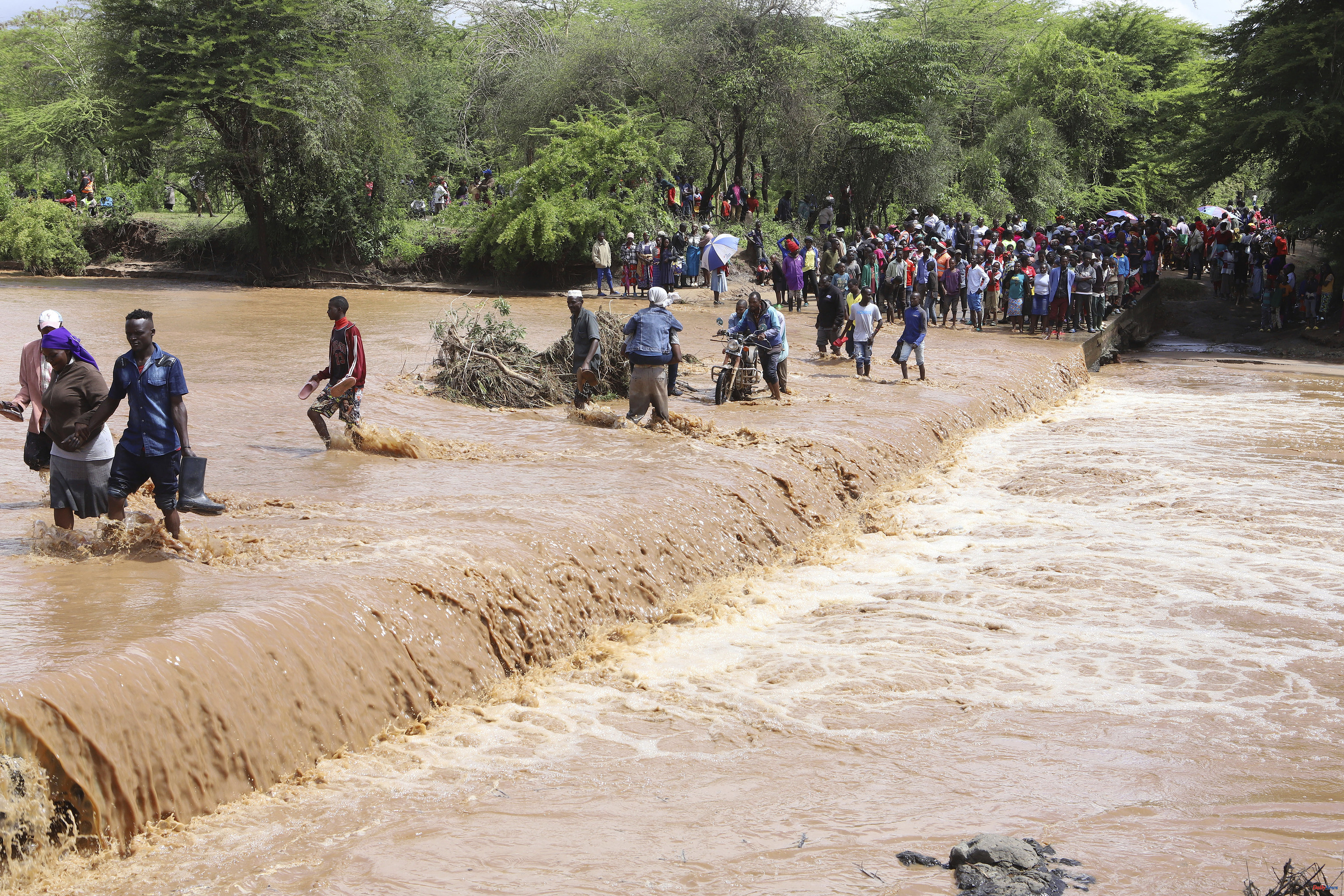 Africa At least 70 dead in floods in Kenya