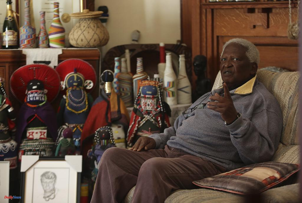 Photography South African photojournalist Peter Magubane, chronicler of apartheid and portraitist of Mandela, dies