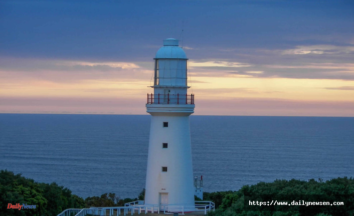 A beacon of history: Unveiling the mystique of coastal lighthouse getaways