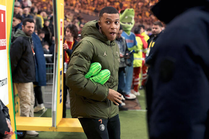 Kylian Mbappé on the sidelines, maybe that’s a detail for you…