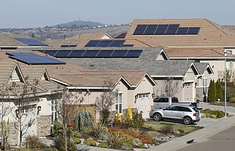 California could reduce rooftop solar incentives due to market booms