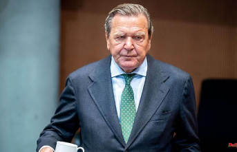 Former Chancellor leaves the Supervisory Board: Gerhard Schröder gives up posts at Rosneft