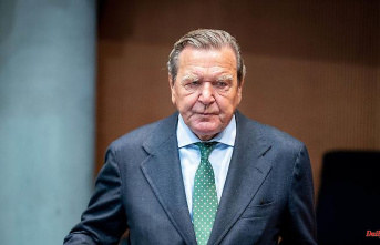 Decision probably Thursday: Former Chancellor Schröder should lose privileges