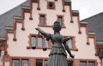 Bribe money for judicial reports: senior public prosecutor in Frankfurt accused
