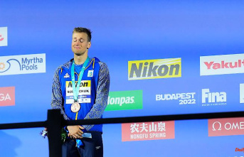 His coach defends Odessa: the Ukrainian swimming hero sheds a tear