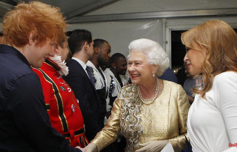 Learned guitar after anniversary: ​​Ed Sheeran owes music career to the Queen
