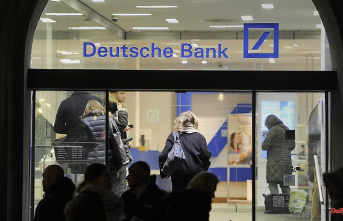 Regression for consumers: Deutsche Bank: Hardly any cash at the counter