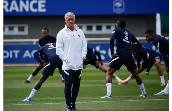 French team. Deschamps: "Kimpembe is captain tomorrow night."
