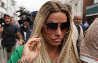 Social hours for the "Boxenluder": Katie Price has to work for insults