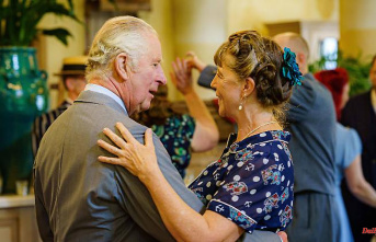 Start of the Queen's anniversary: ​​Prince Charles swings the dance floor