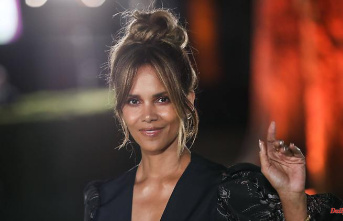 Response to abortion verdict: Halle Berry: "Guns have more rights than women"