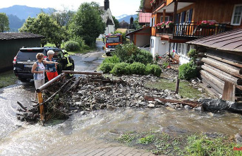 Full basements and train cancellations: Heavy thunderstorms are moving over Germany