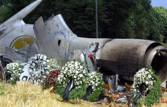 Baden-Württemberg: Überlingen: minute's silence for plane crash with 71 dead