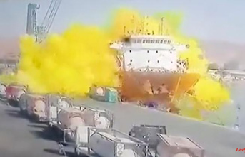 Port is evacuated: Gas accident in Jordan claims a dozen lives