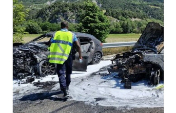 High mountains. Embrun: Four injured, two vehicles on fire and two vehicles damaged in an accident on the RN94