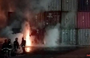 300 injured in container depot: 34 dead after major fire in Bangladesh