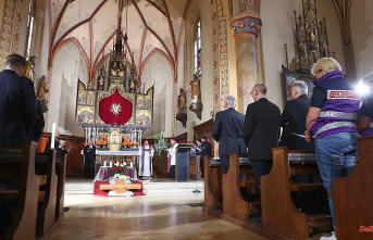 Bavaria: Worship service for victims of the train accident: "only together"