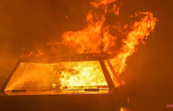 Mecklenburg-Western Pomerania: Burning car discovered: Helicopter finds the driver