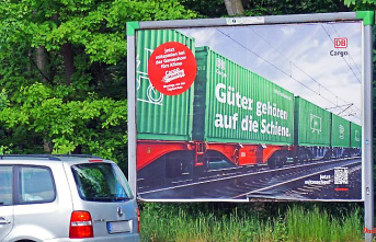DB Cargo plays the role of climate rescuer: "Do we want to expand motorways for more trucks?"