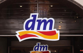 Checkout systems probably failed: dm reports software problems in many branches