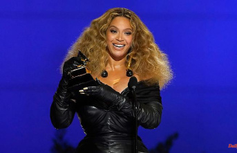 New cover for "Renaissance": Beyoncé feels "free and adventurous"