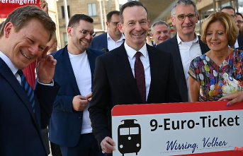 Possible from the end of the year: Minister of Transport is considering a successor to the 9-euro ticket