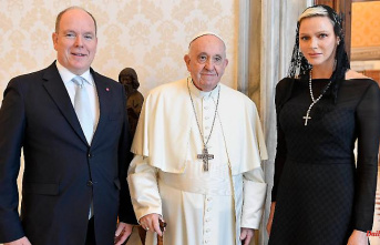 Private audience in the Vatican: Albert and Charlène visit the Pope