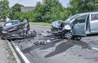 Baden-Württemberg: Two-year-old child dies after a head-on collision