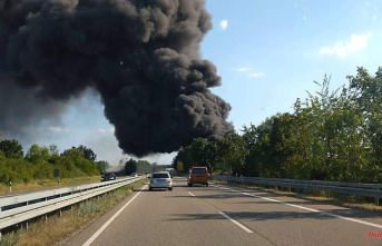 Baden-Württemberg: fire in the recycling company in Hockenheim: federal road closed