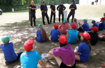 Mecklenburg-Western Pomerania: Holiday camp offers insights into police and fire brigade work
