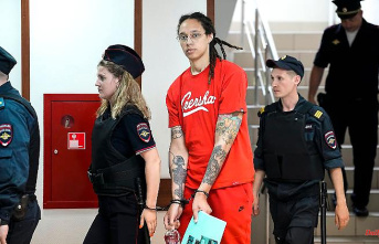 Long prison sentence for 0.5 grams of drugs?: US basketball star Griner pleads guilty in Russia
