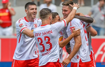 Bavaria: Regensburg wins thanks to "match luck": worry lines despite 2-0
