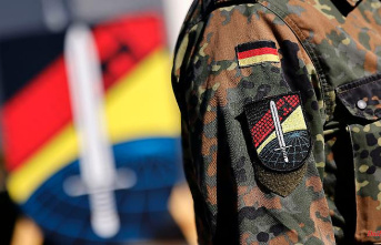 "That's why we get up every day": A nerd and a fighter pilot stir up the Bundeswehr
